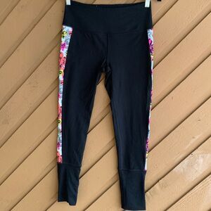 Victoria’s Secret Sport Knockout Floral Leggings